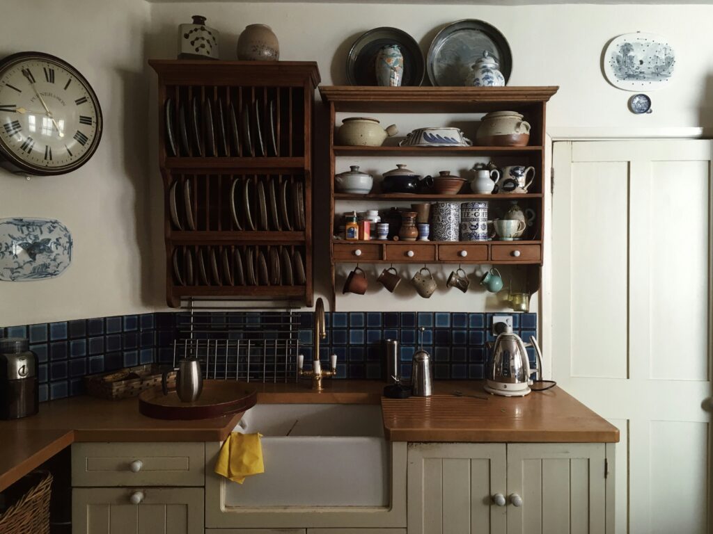 cozy cottage style kitchen