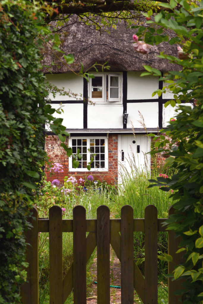 cottage style garden ideas